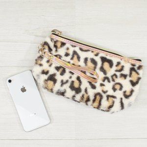 🥰WB Leopard Print Cream Makeup Bag